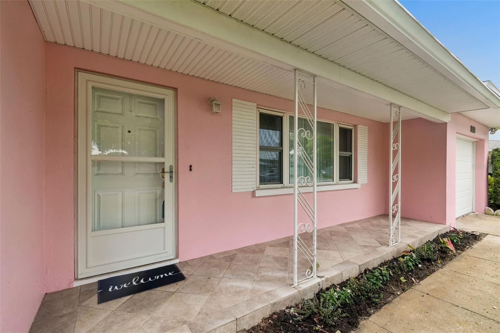 808 Woodley Rd