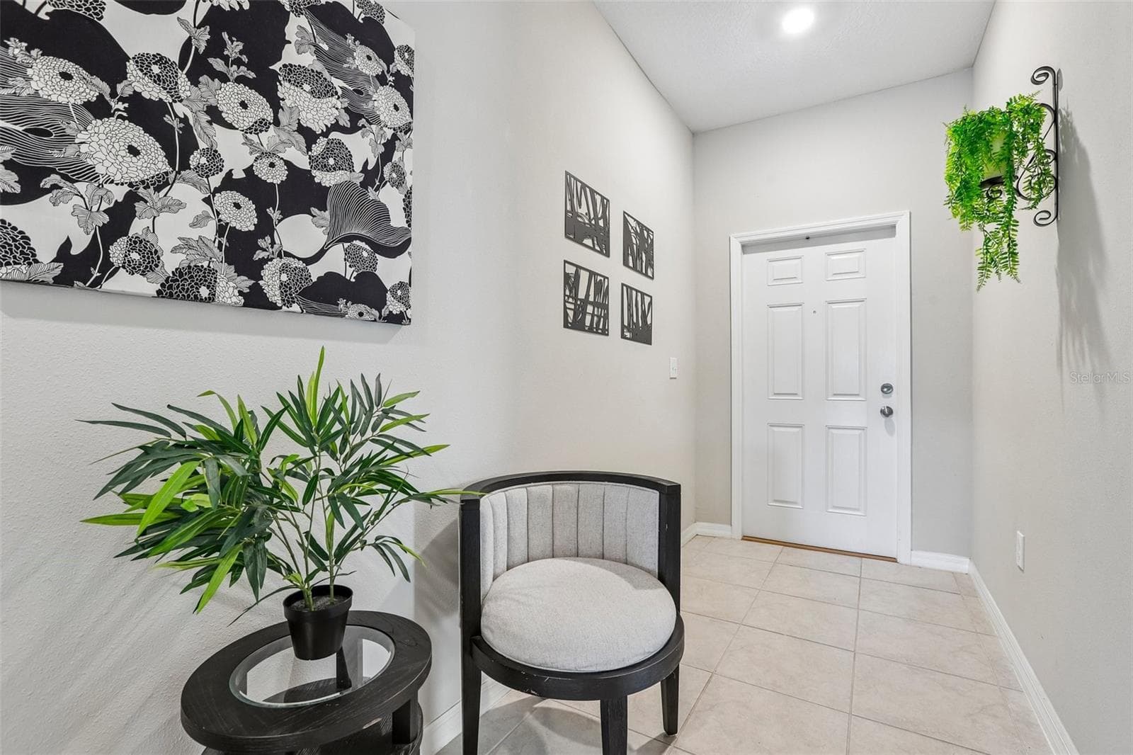 1461 Golden Glow Dr photo 3