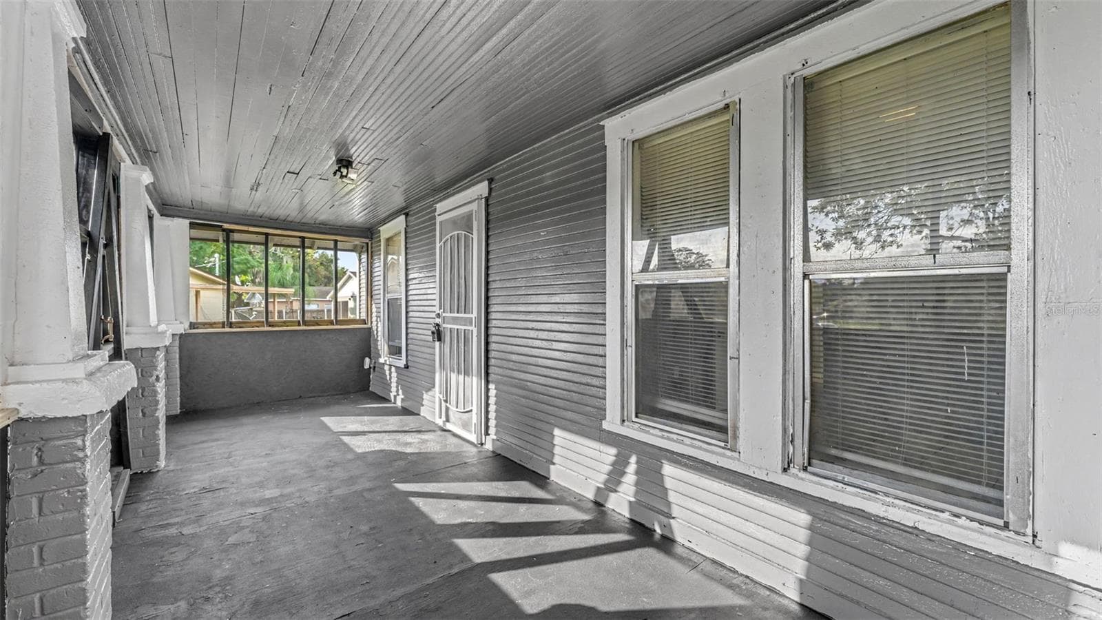 1232 Wright Dr photo 4