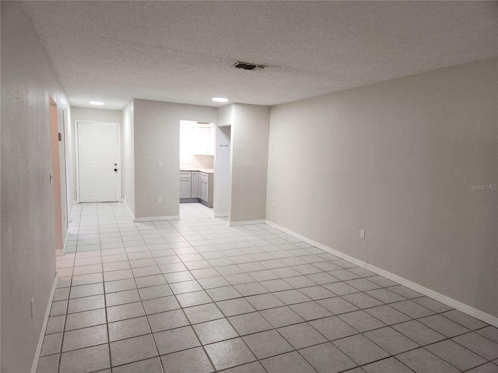 9831 Grace Dr photo 5