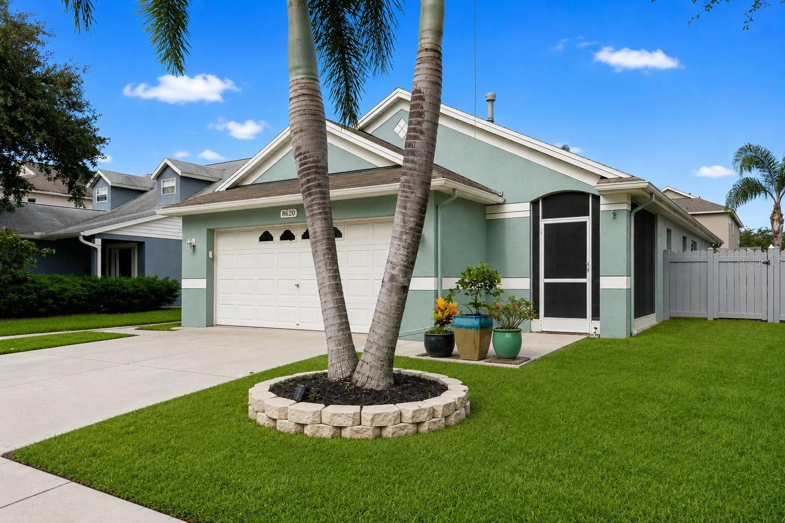 8620 Persea CT