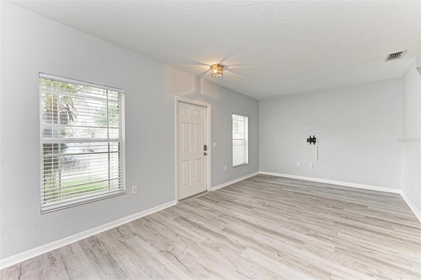 6218 Flagfish CT #102 photo 3
