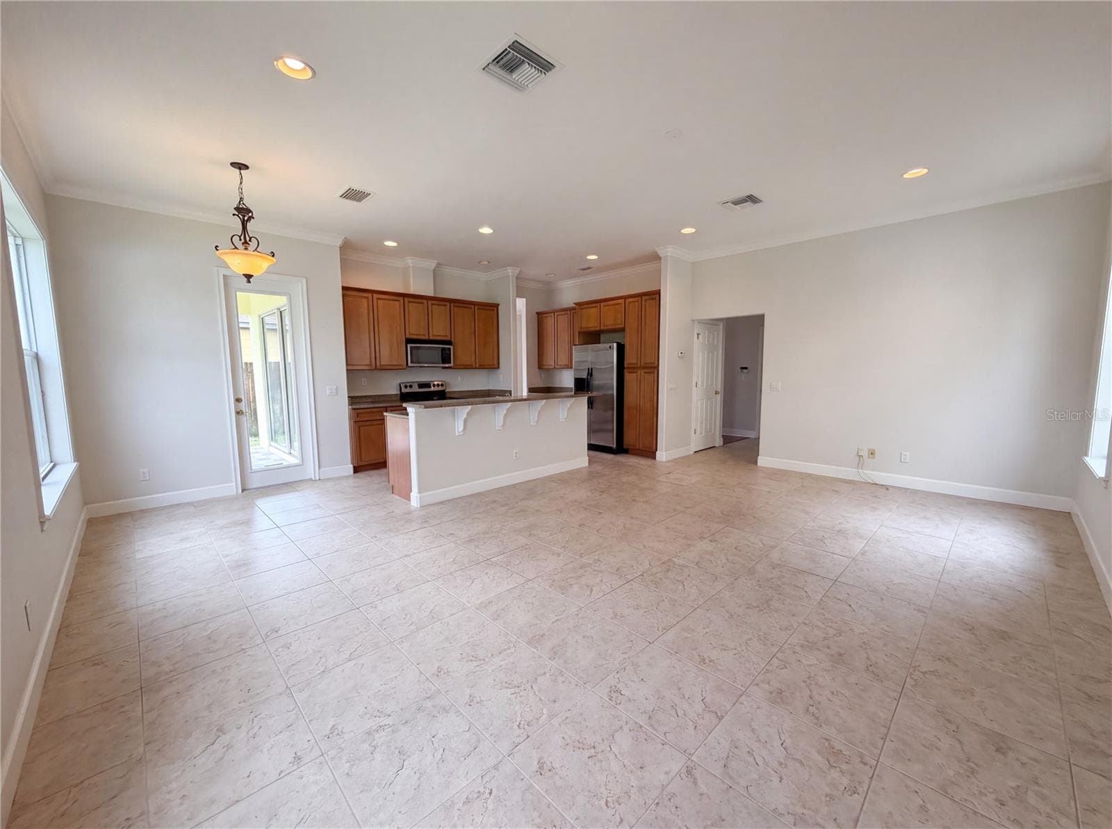 6215 Interbay Blvd photo 3