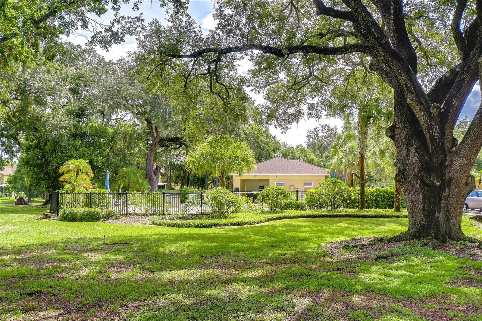 9328 Stone River Pl photo 4