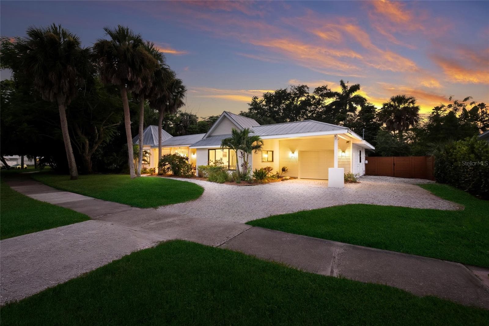 4875 Brywill Cir photo 3
