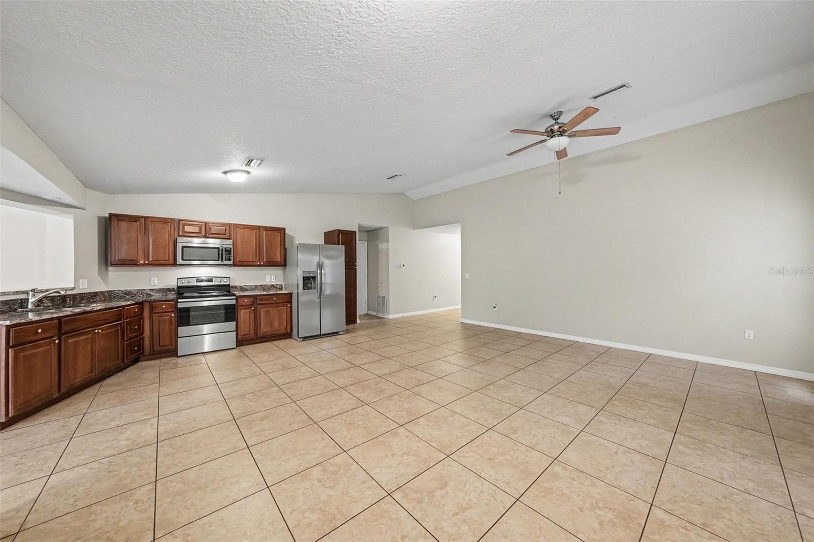7623 Bramblewood Dr photo 5