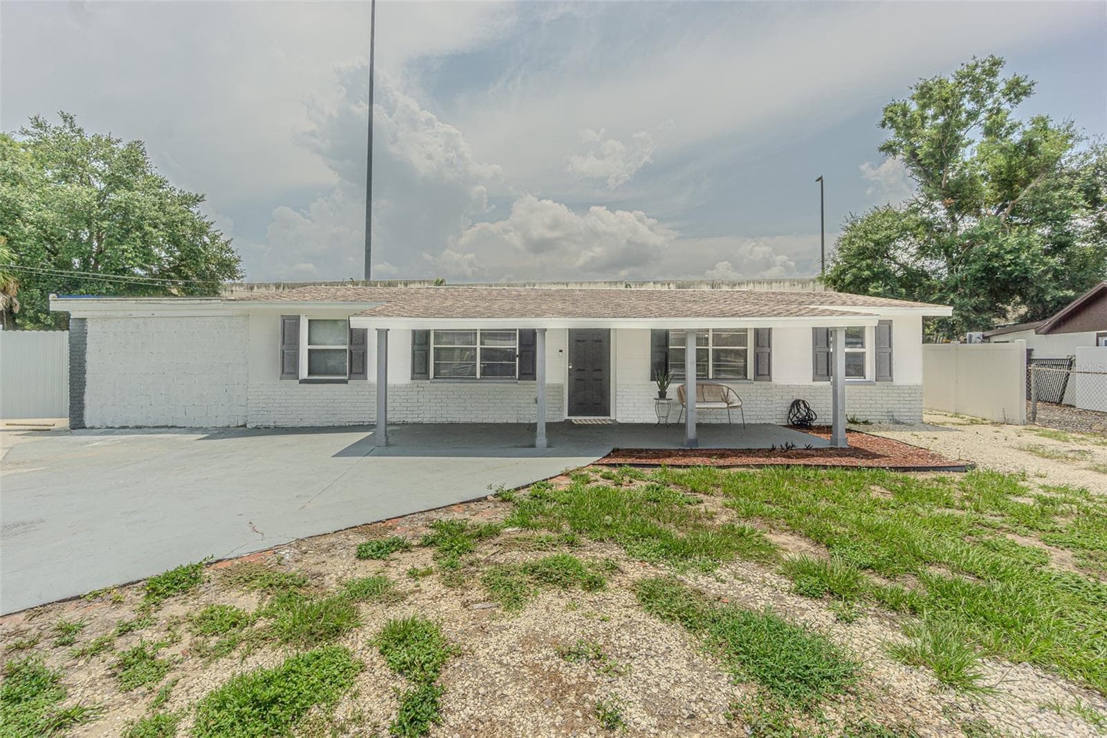 5817 E 30th Ave