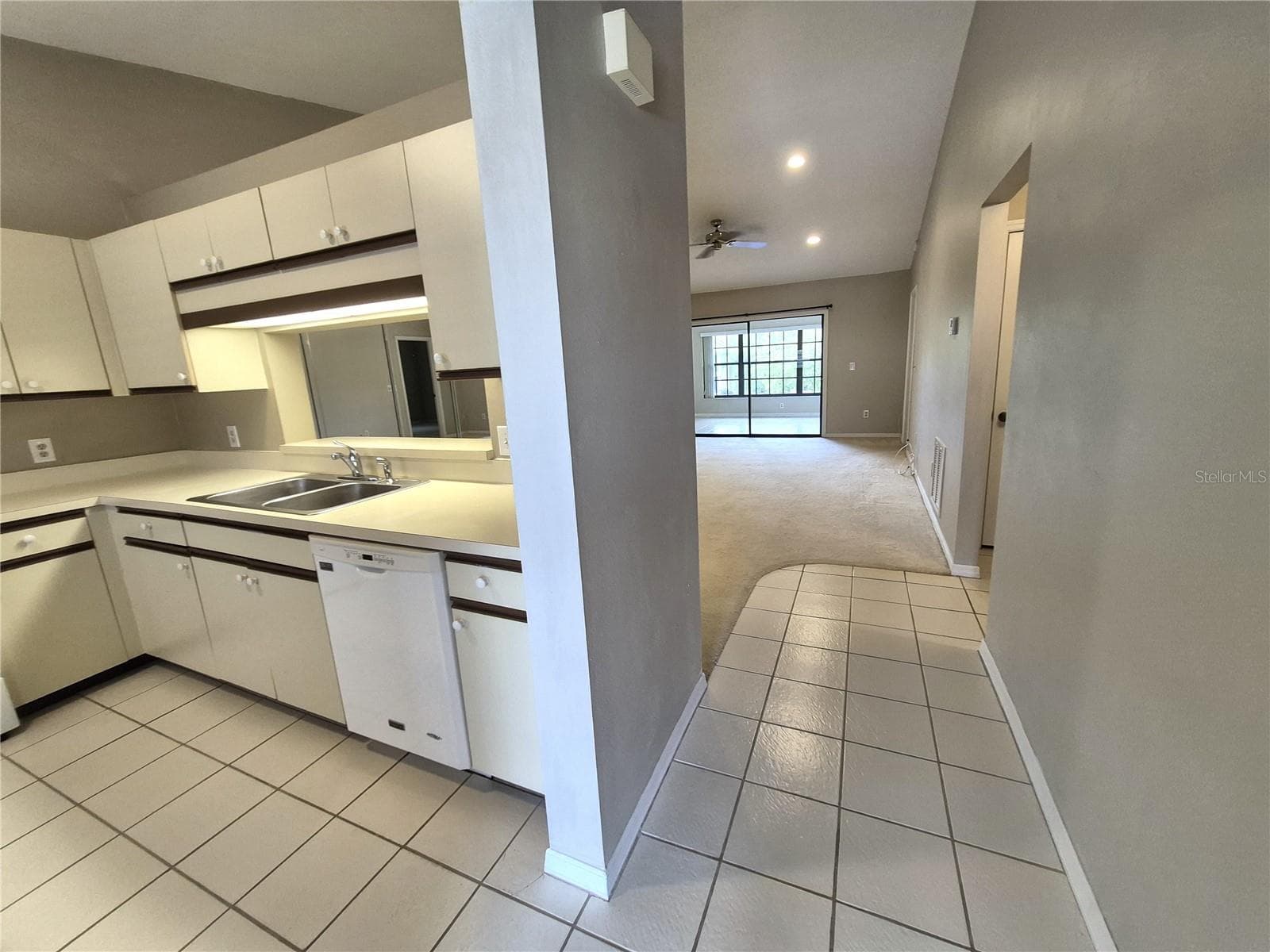 2150 Elm St #606 photo 4