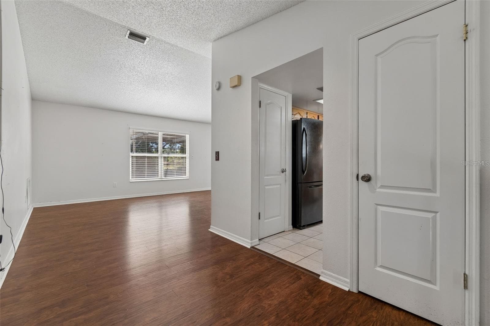 2620 Giant Pl photo 5
