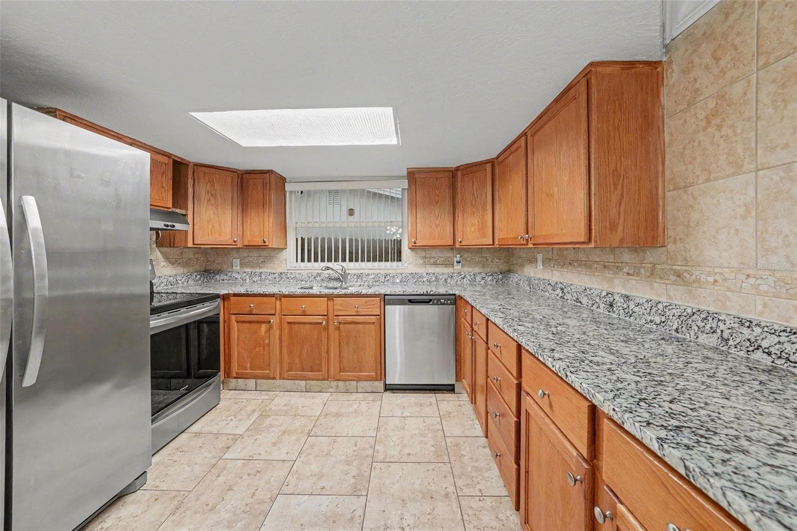 9135 Hunt Club Ln photo 3