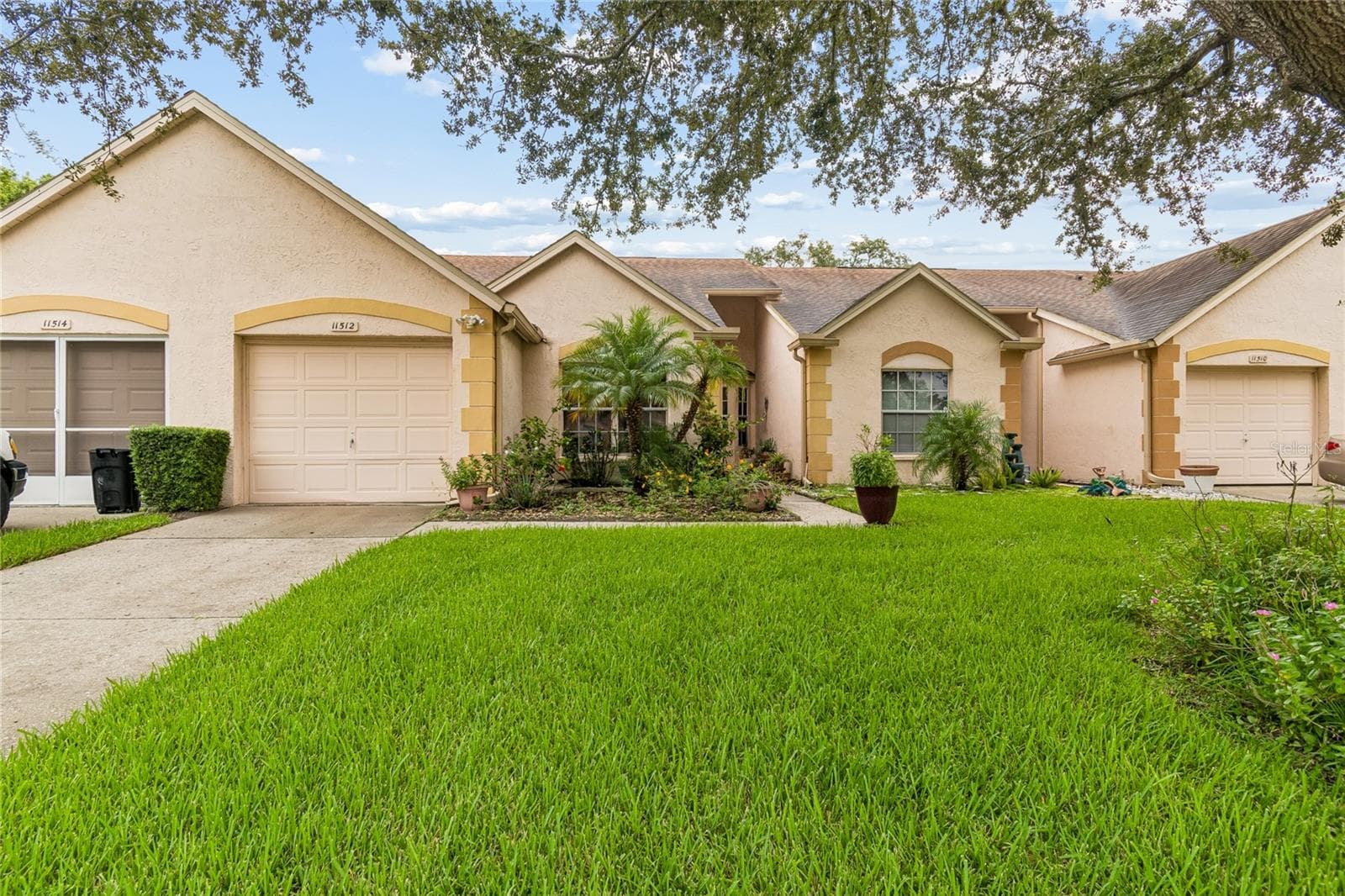 11512 Versailles Ln #11512 photo 5