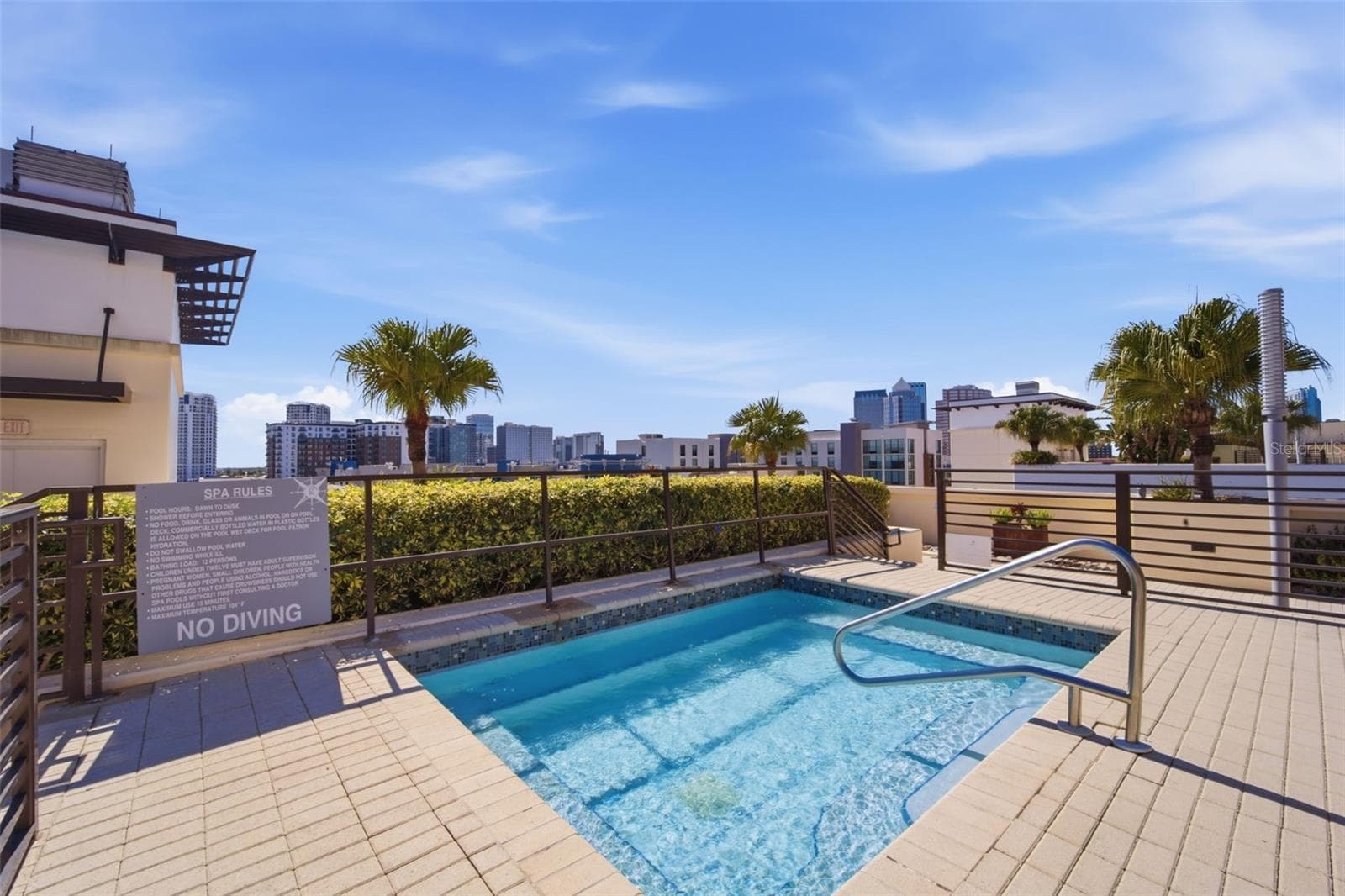 1208 E Kennedy Blvd #1121 photo 3