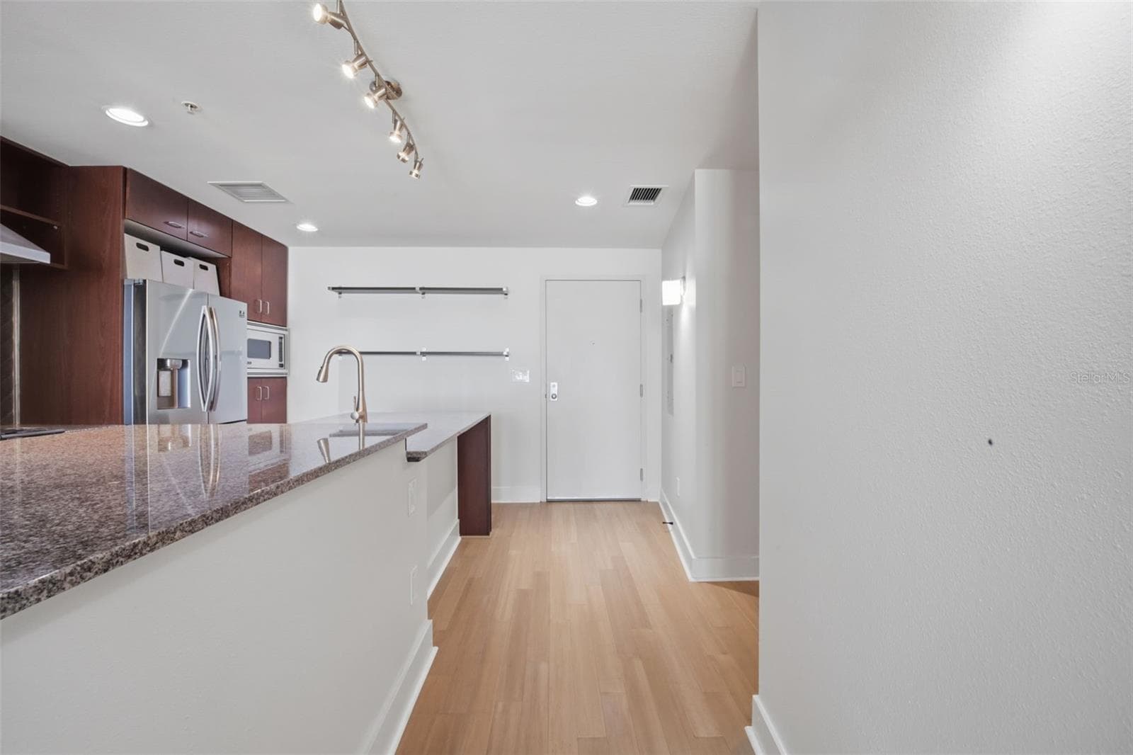 1208 E Kennedy Blvd #1121 photo 5