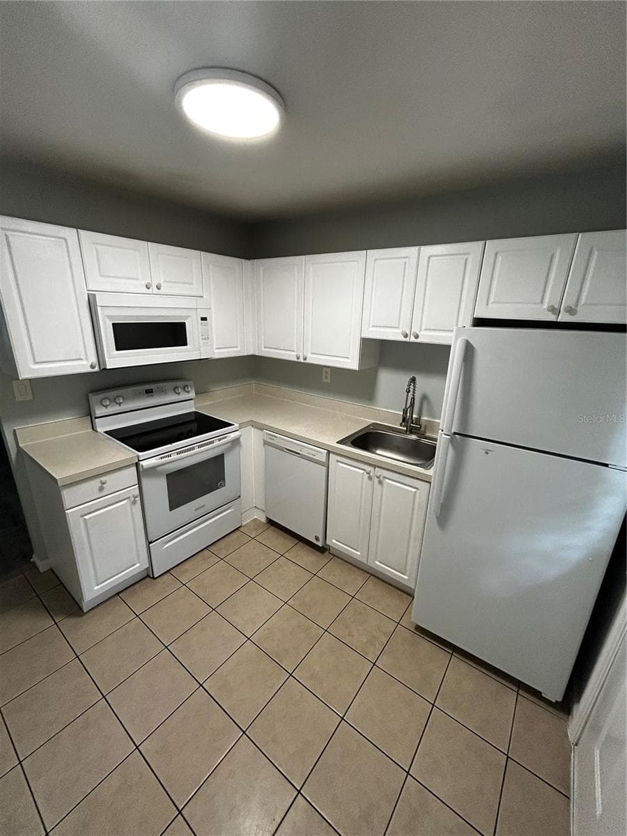 201 Pine Violet CT #201 photo 5