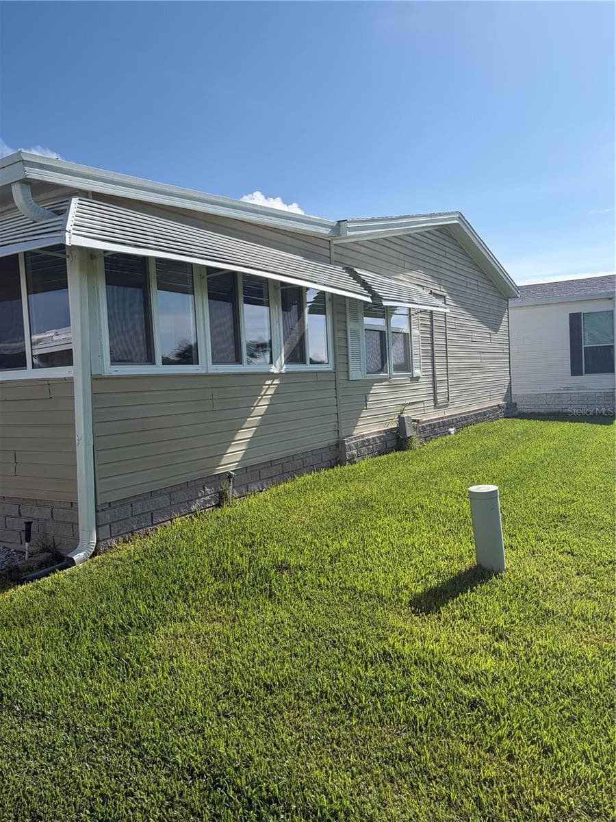 57 Straphmore Dr photo 5