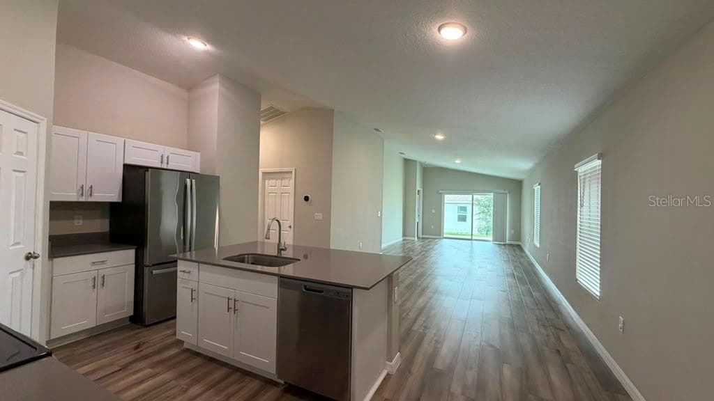 4904 Mainsail St photo 4