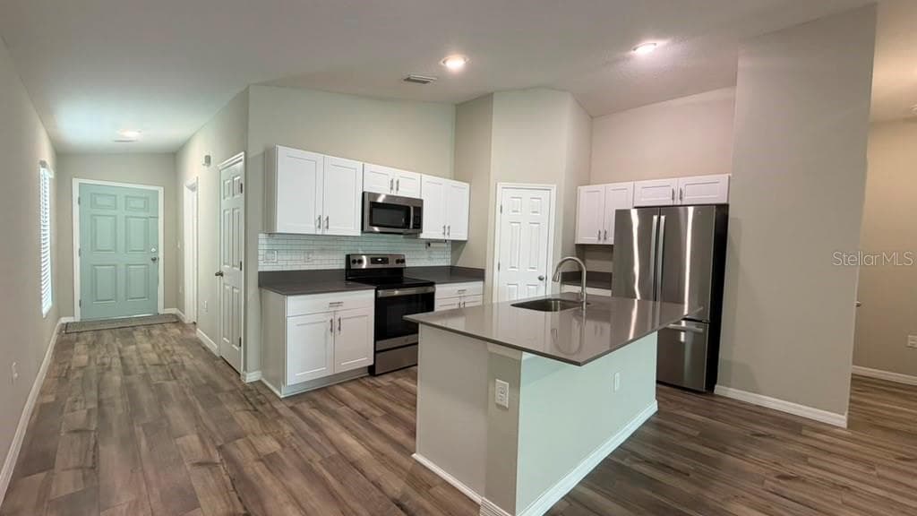 4904 Mainsail St photo 5