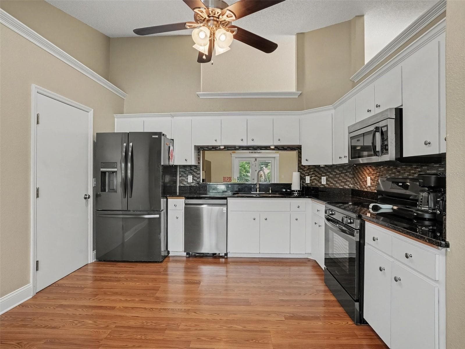 128 Brighton Cir photo 5