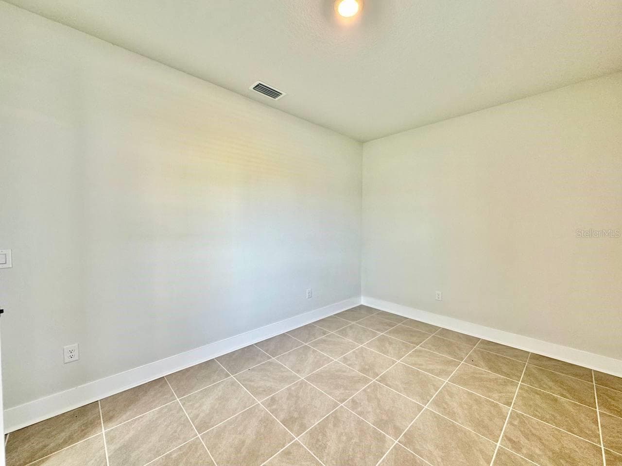 11393 Hardwood Hammock Ln photo 5