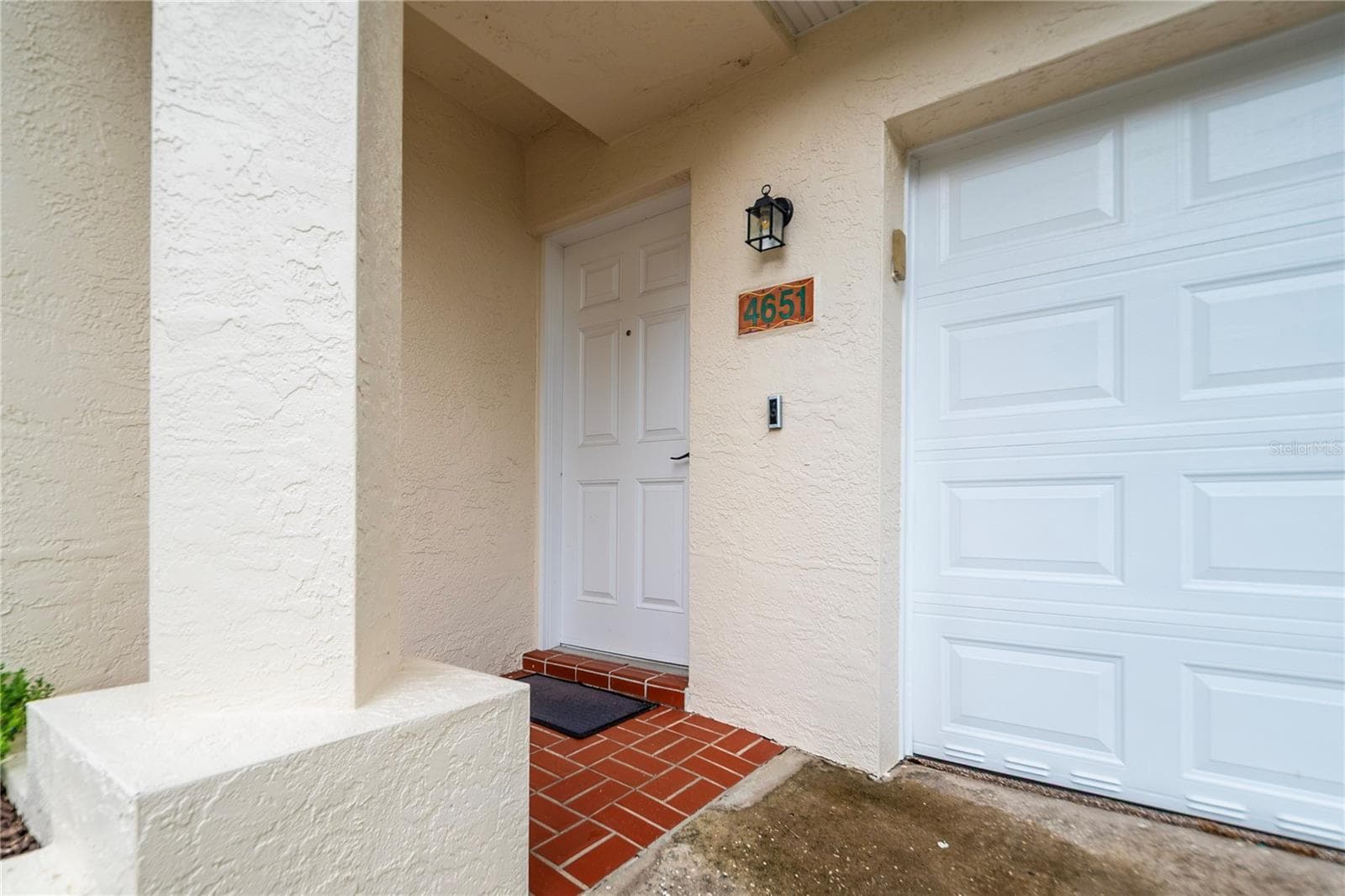 4651 Mirabella CT