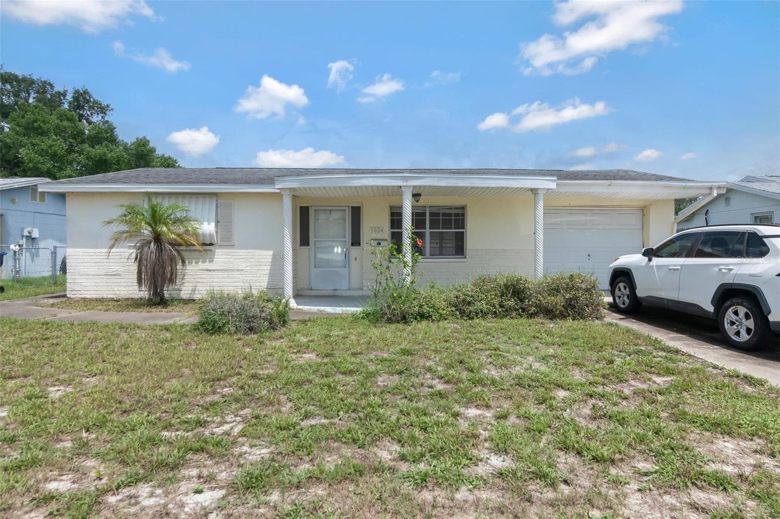 1024 Viking Dr