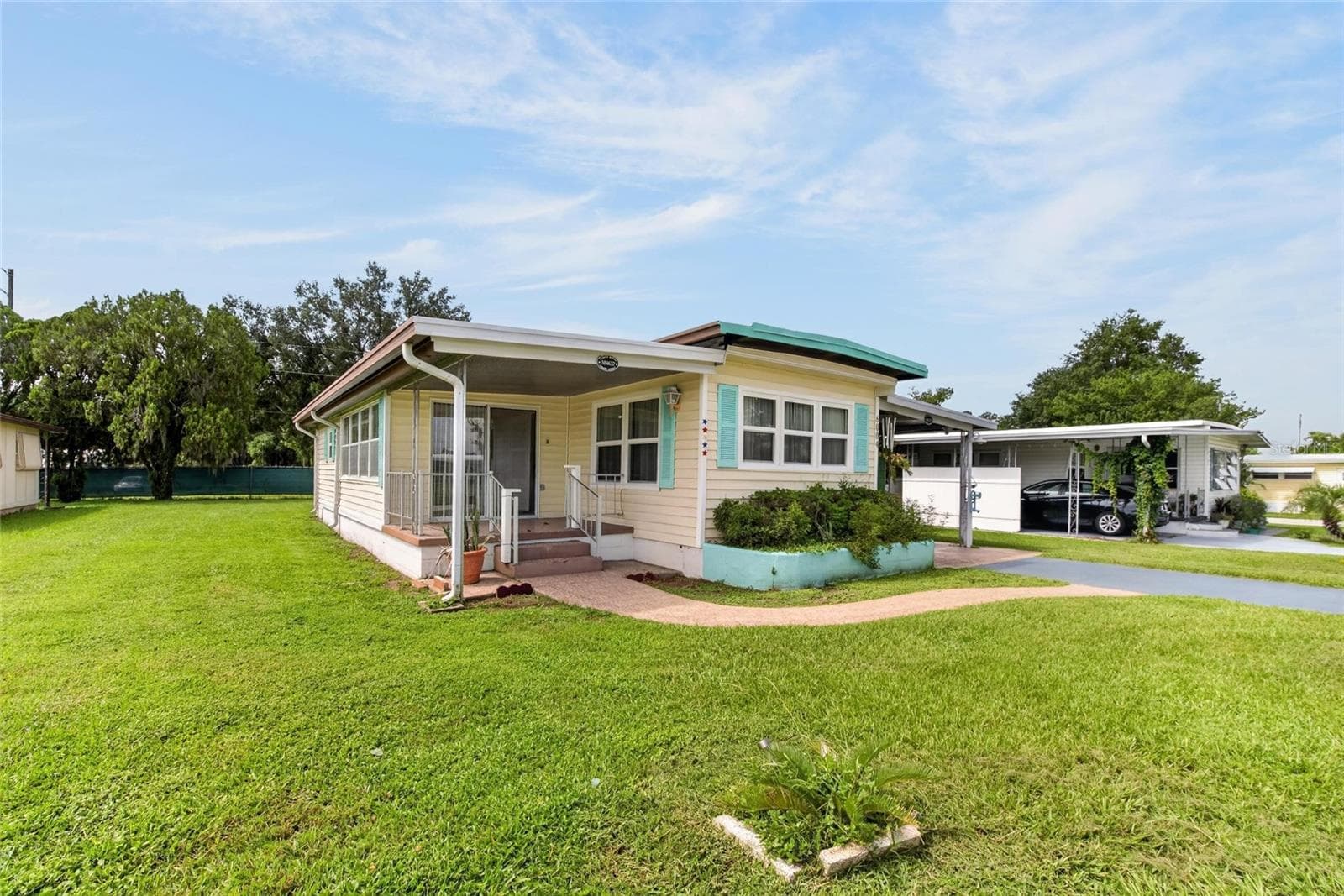 6004 Alpine Dr photo 4