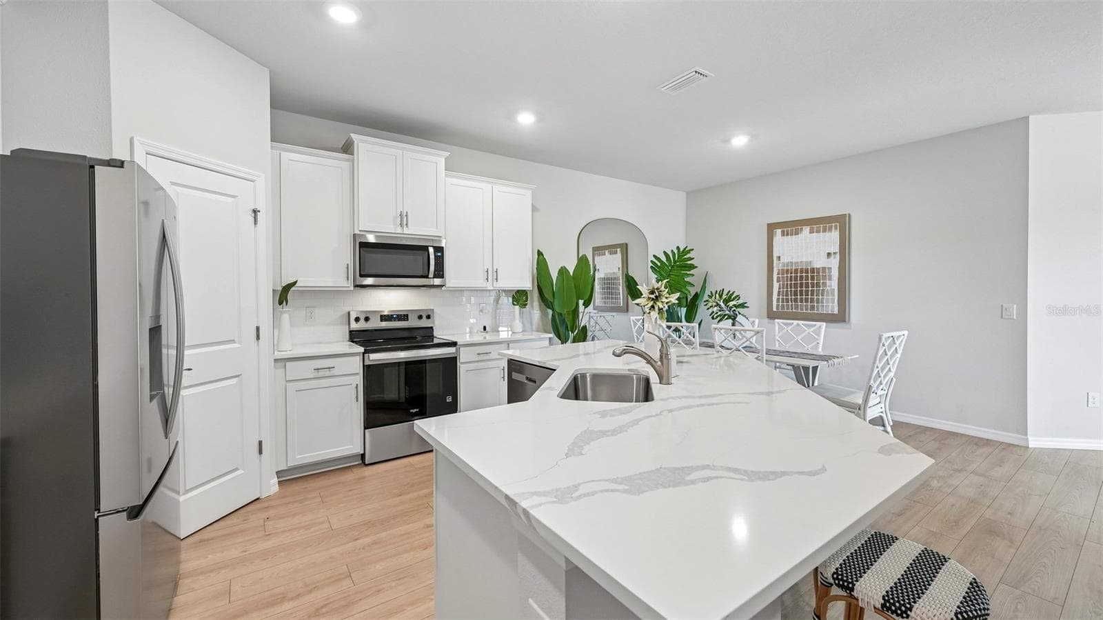 15832 8th Pl E photo 4