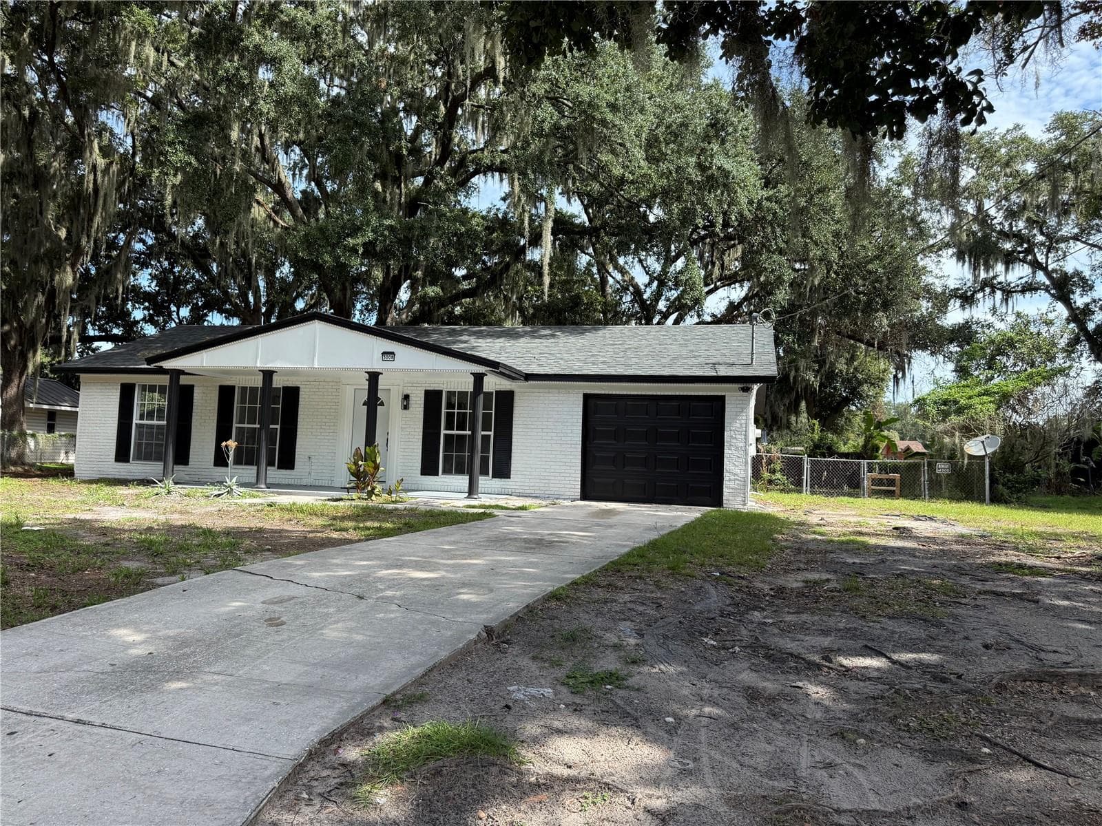 3008 Oakview Ln photo 3