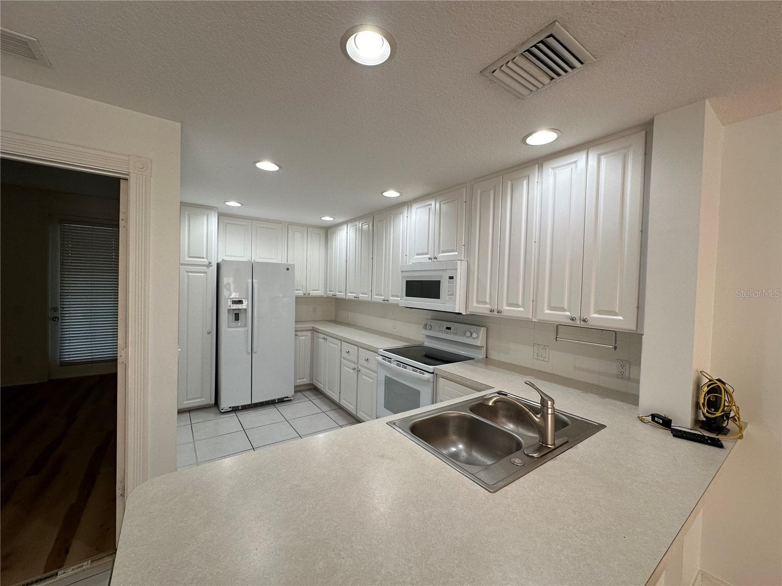7776 Andora Dr photo 5
