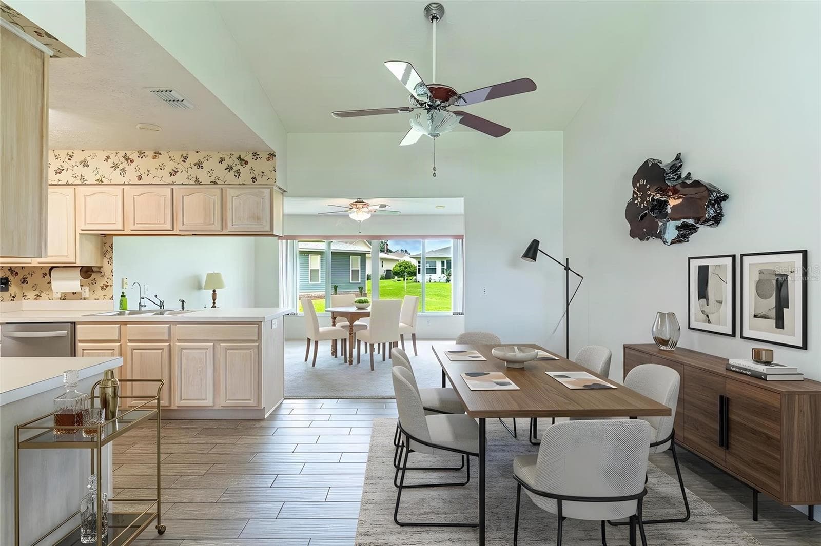 2260 Grand Cypress Dr photo 4