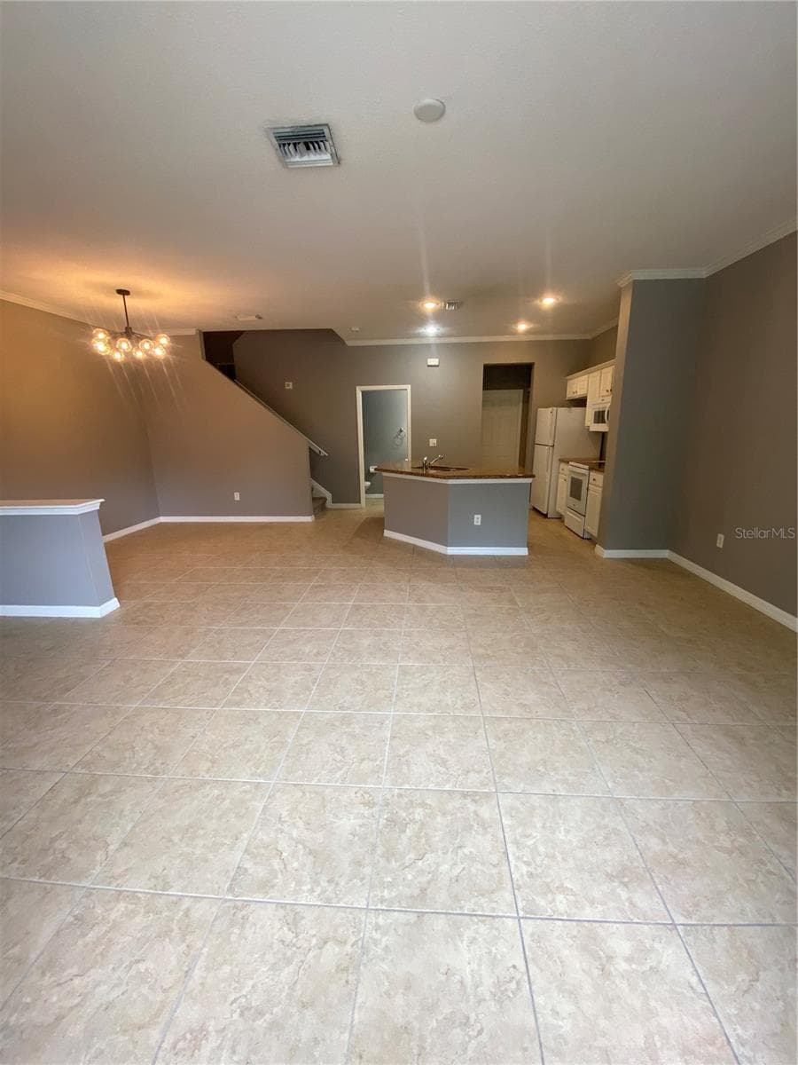 7441 Arlington Grove Cir photo 3