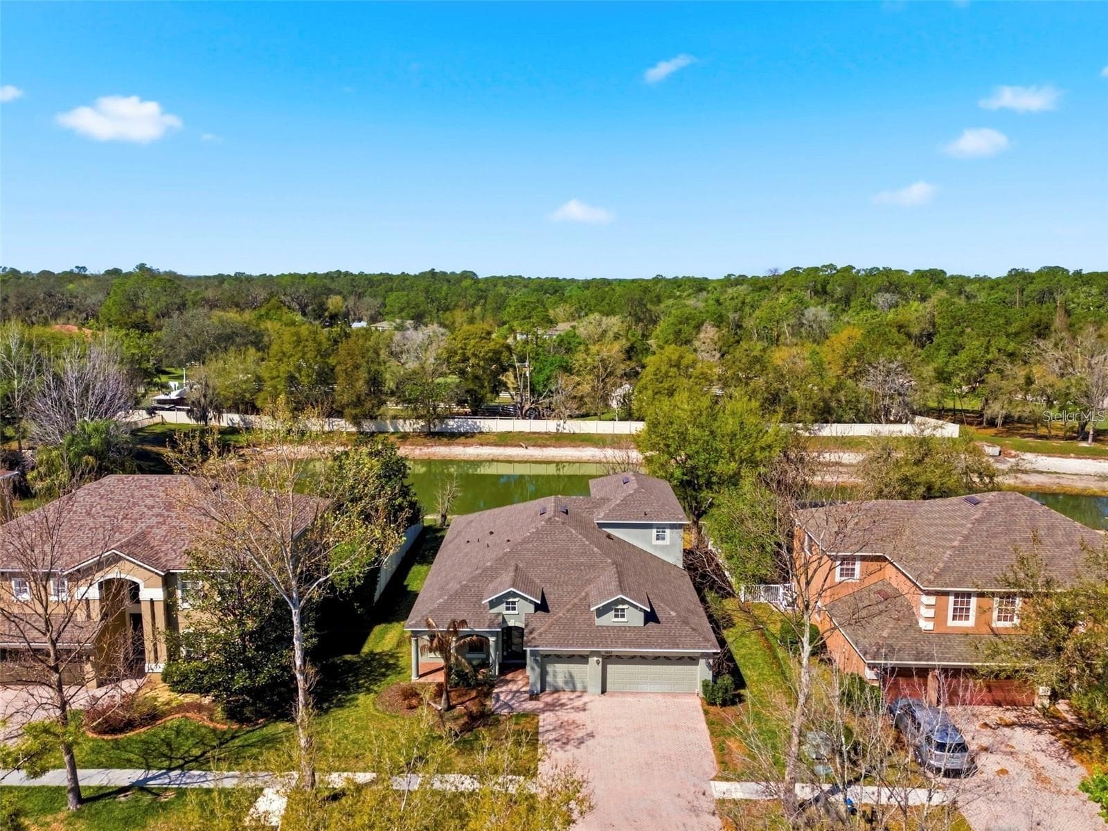 6823 Green Heron Dr photo 3