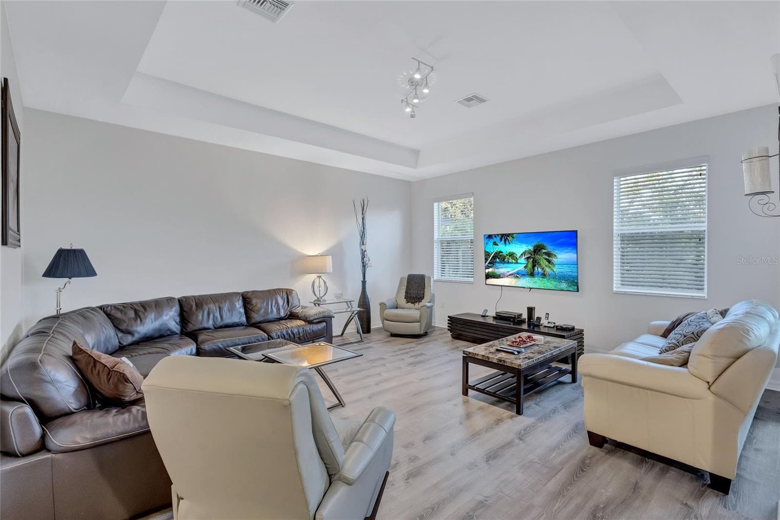 9019 Heritage Sound Dr photo 5