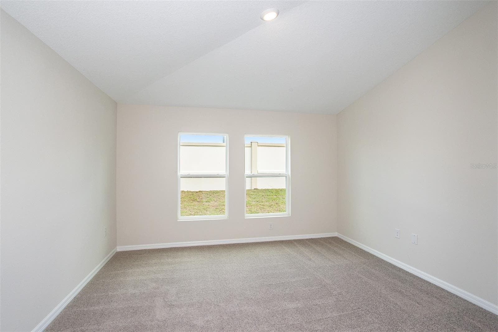 31702 Oyster Trellis Ln photo 4