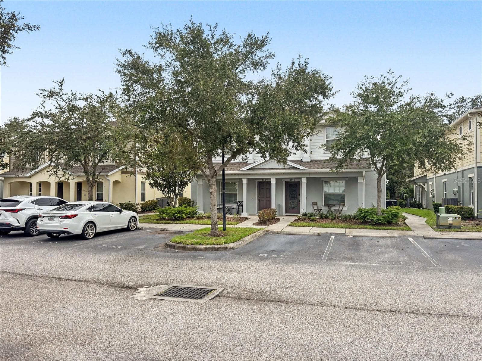 4842 Chatterton Way photo 3