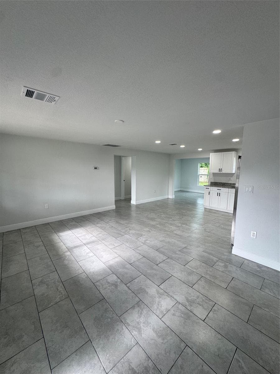 6840 Runnel Dr photo 3