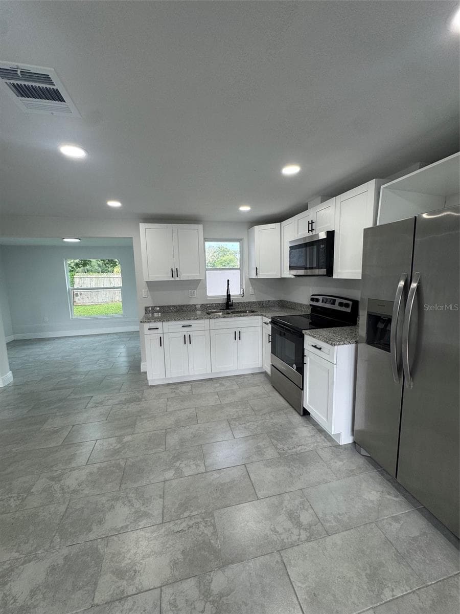 6840 Runnel Dr photo 4