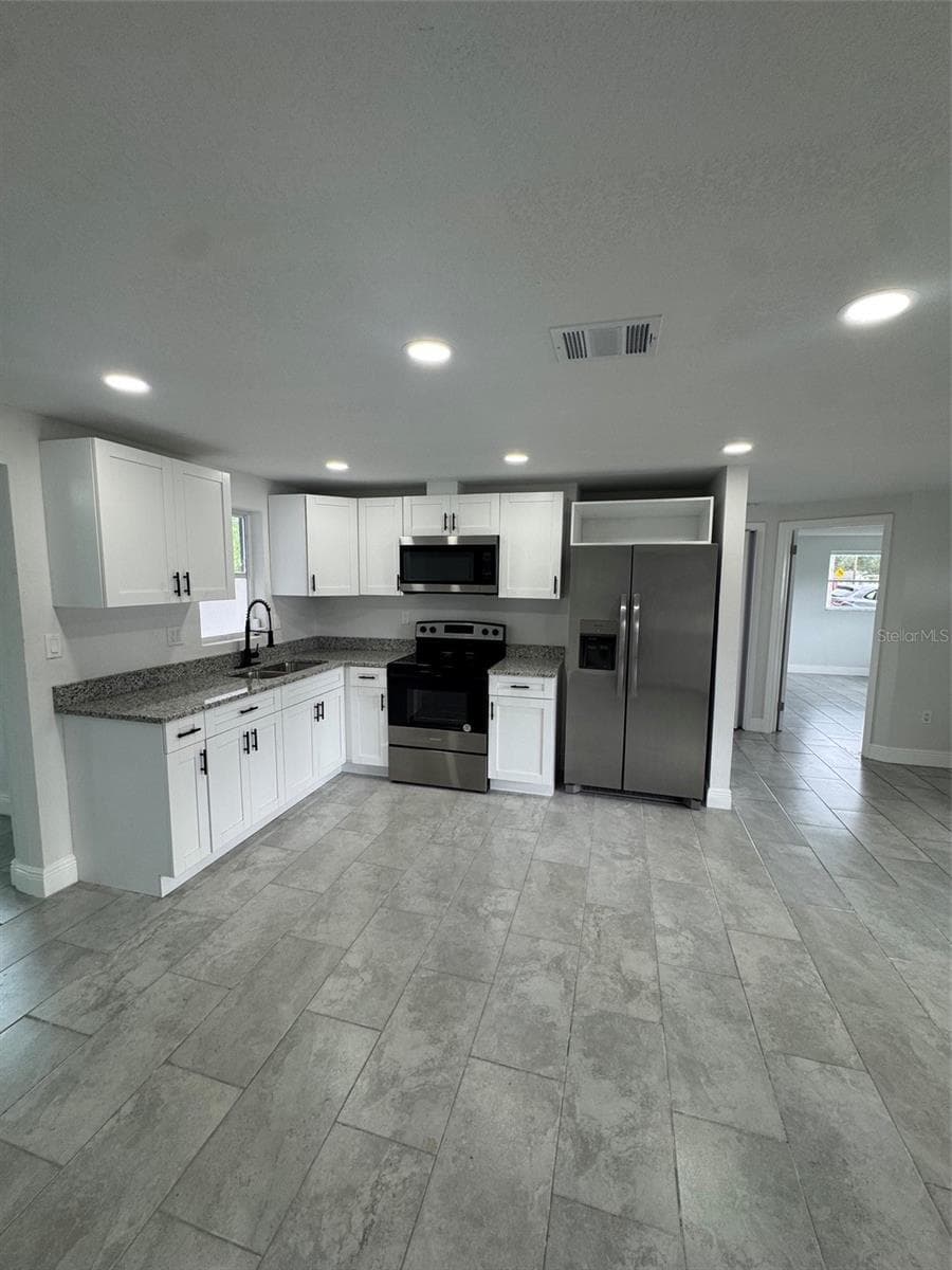 6840 Runnel Dr photo 5