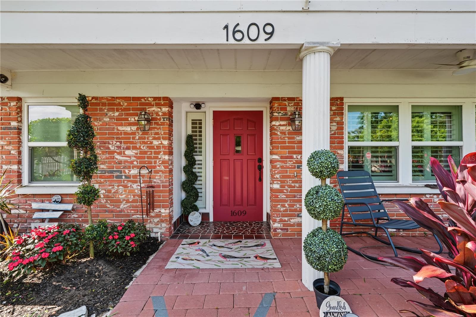 1609 Melodie Dr photo 3