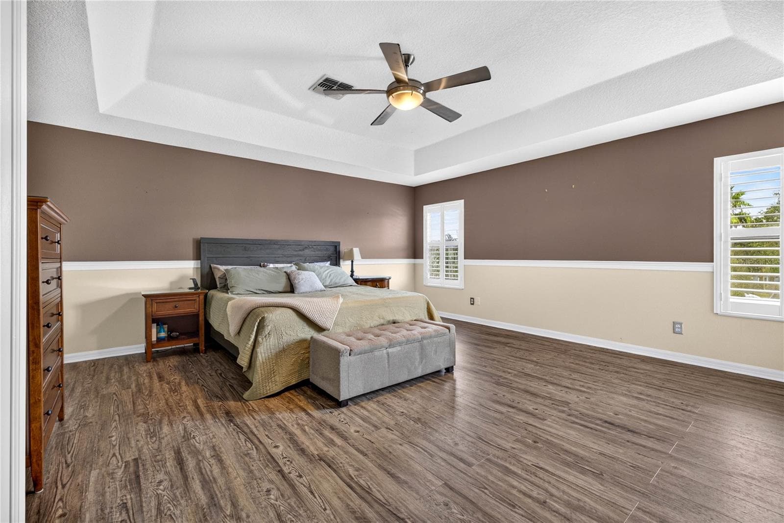 3351 Lintower Dr photo 4