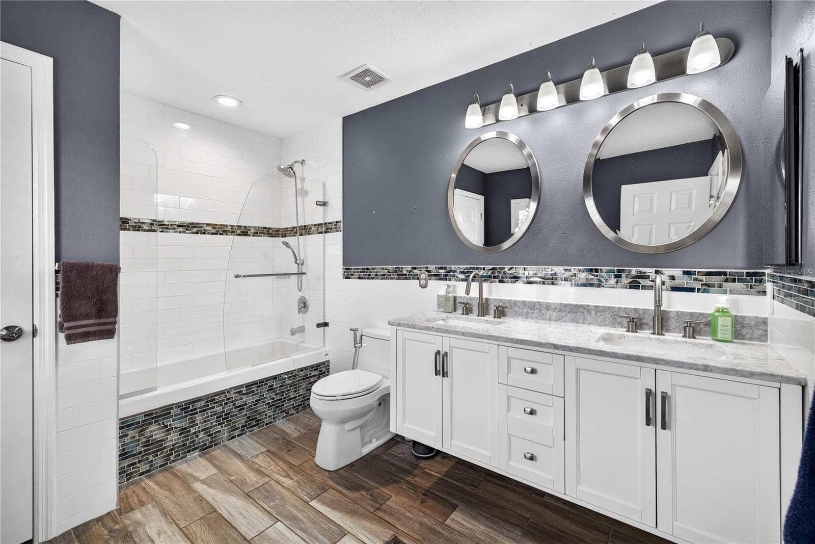 3351 Lintower Dr photo 5