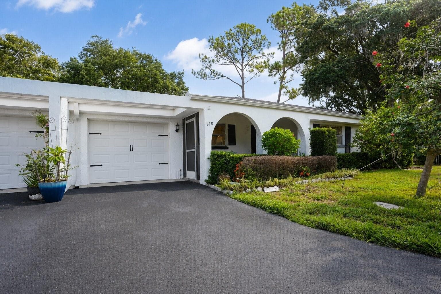 510 Palmer Cir photo 3