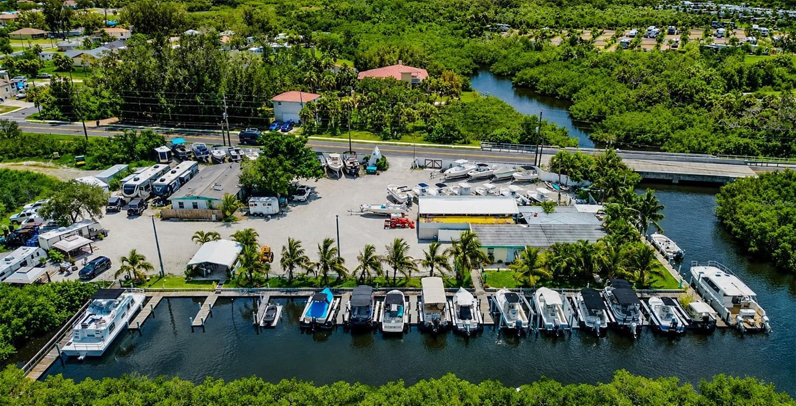 6817 Bayshore Rd photo 4