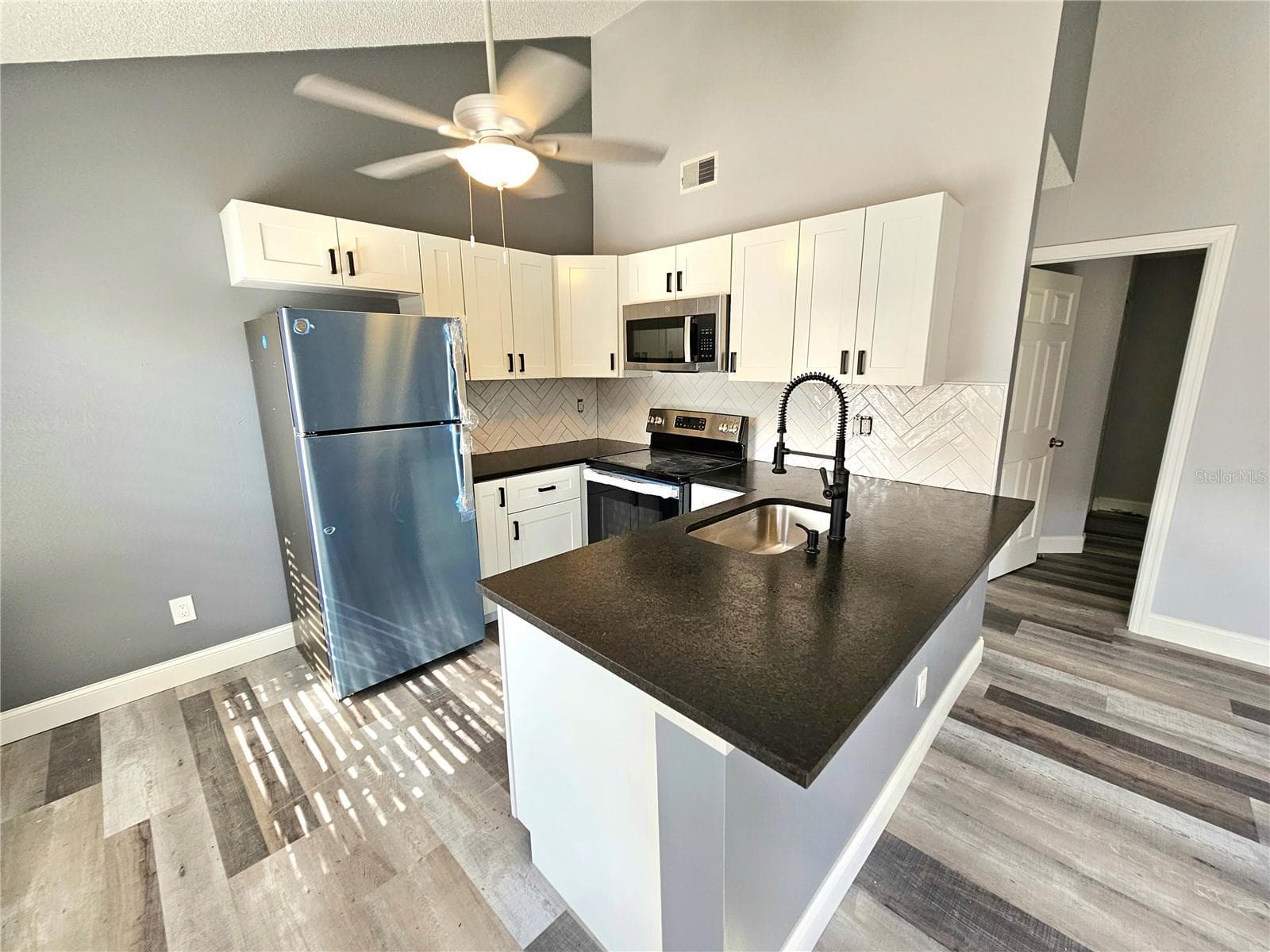 2668 Megan CT photo 5