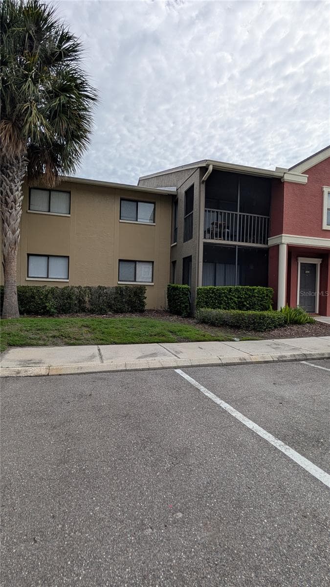 5717 Baywater Dr photo 3