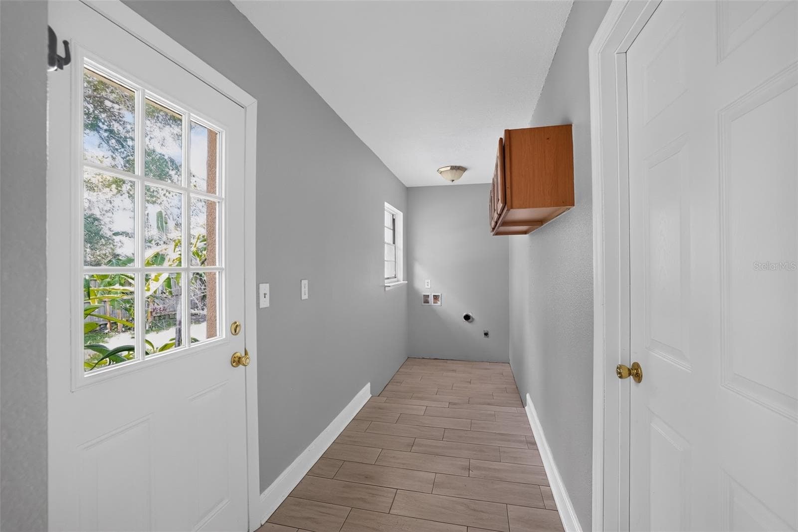 7001 Baywood CT photo 4