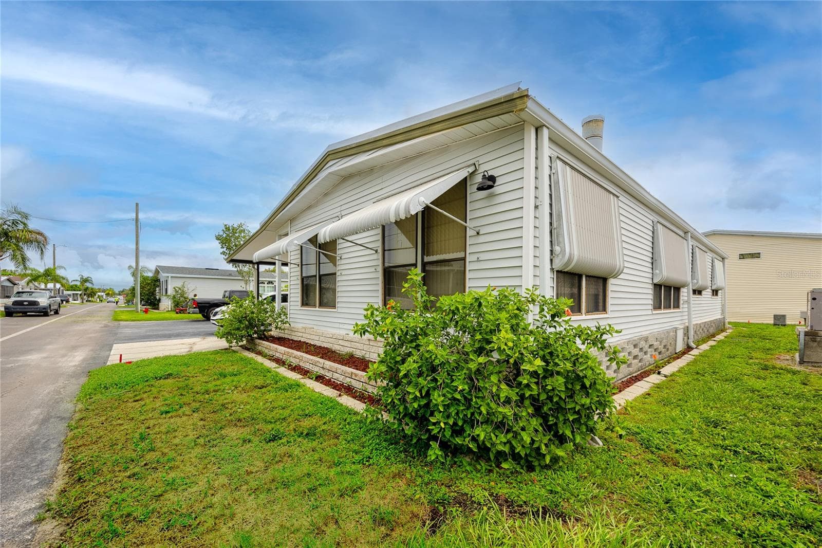 6821 Americana Dr NE #106 photo 5