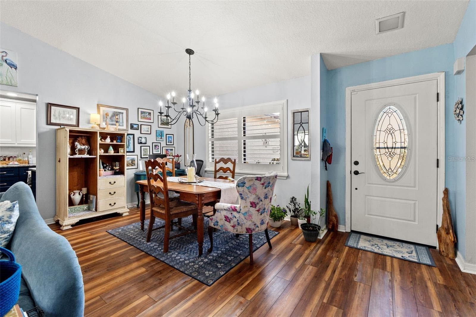 7427 Heather Walk Dr photo 3