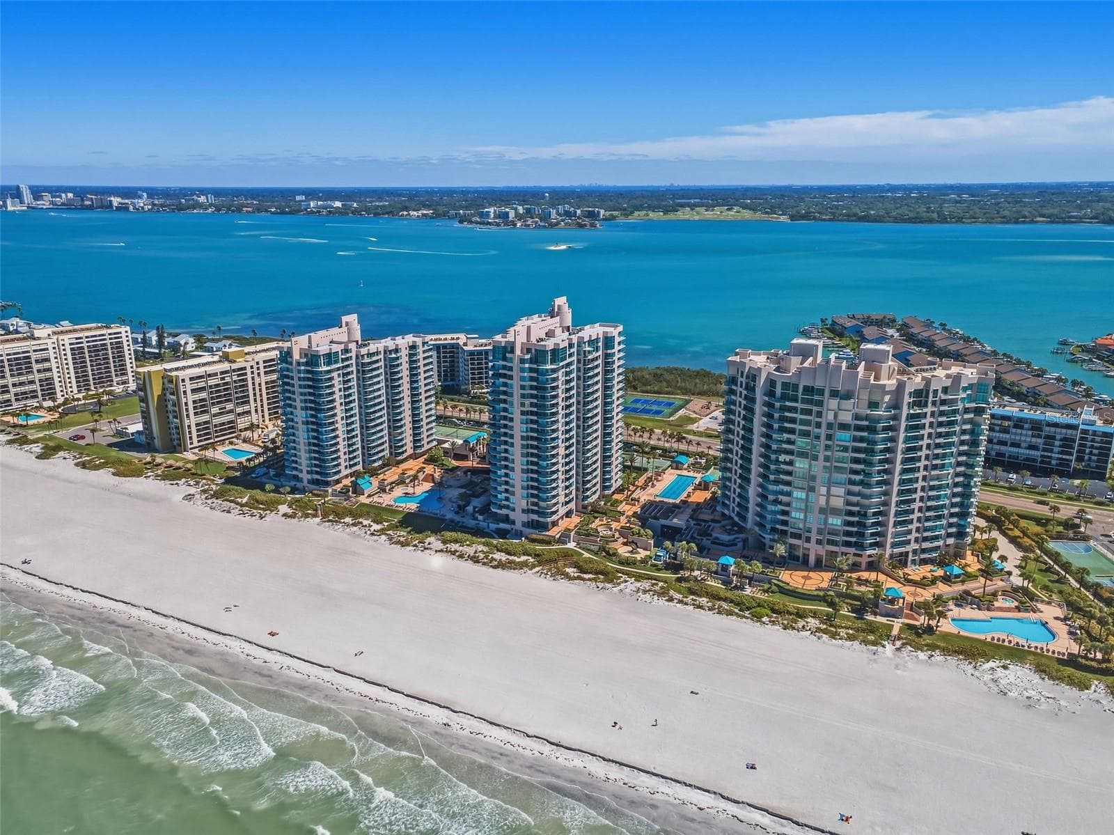 1540 Gulf Blvd #1004 photo 3