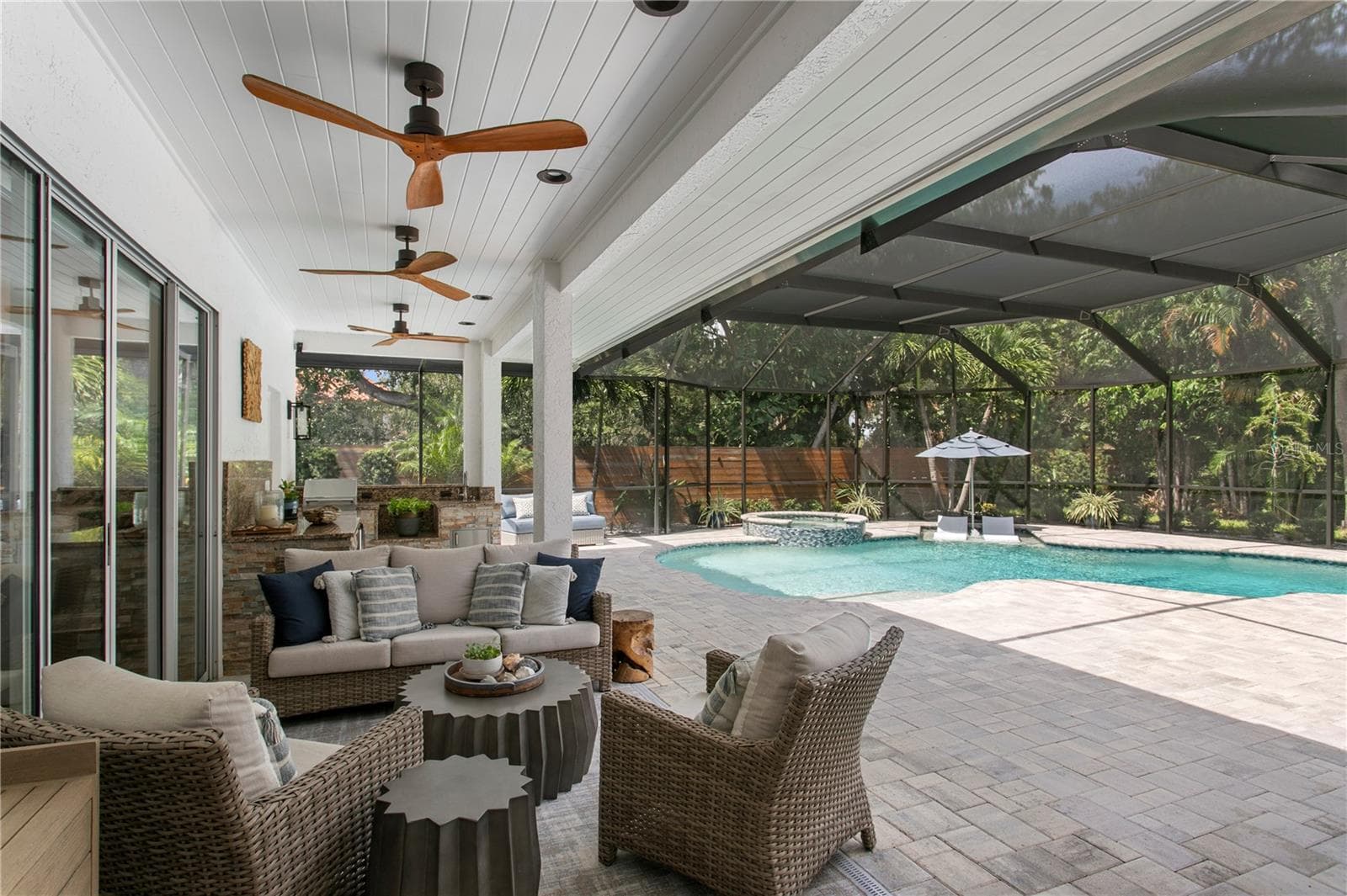 2801 Shore Breeze Dr photo 4